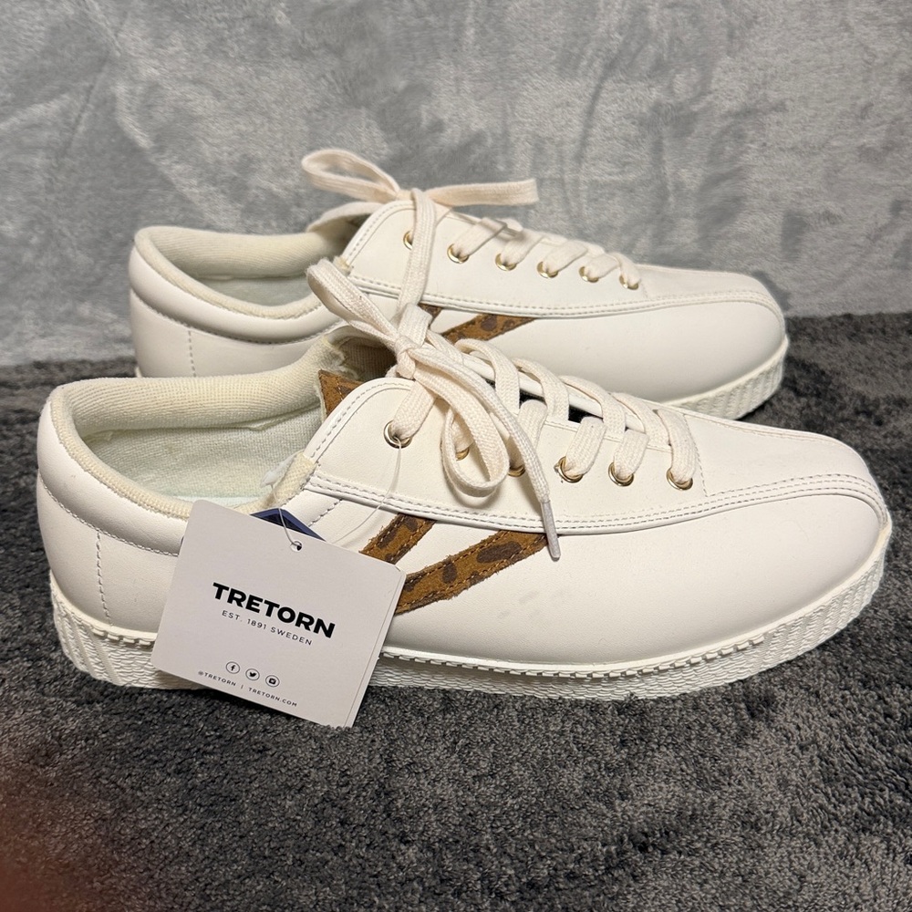 Tretorn Nylite Plus White Leather Sneakers with Leopard Details, Size 9 NWT! - Picture 2 of 7